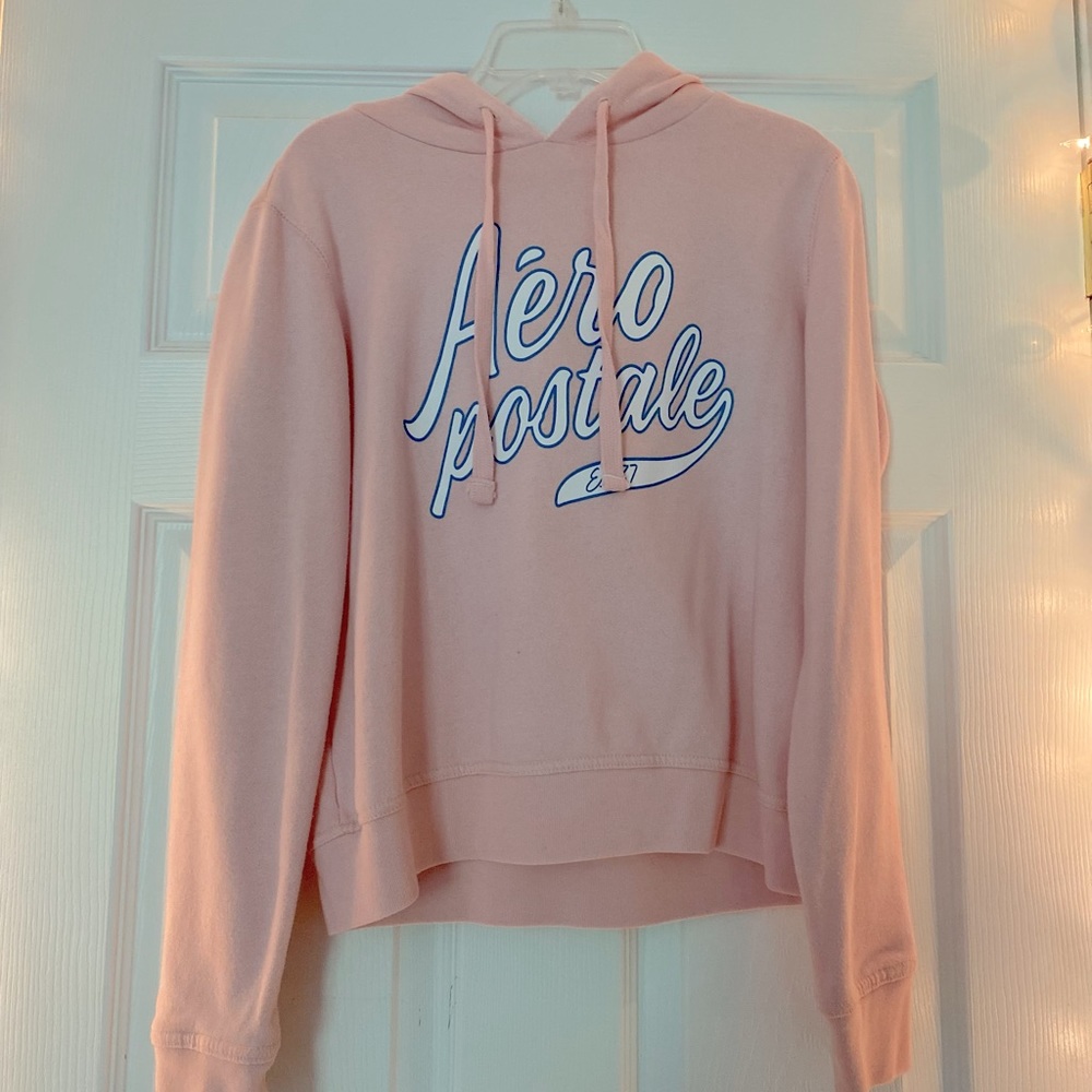 Aeropostale small women’s slightly cropped hoodie
